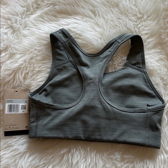 Nike Women’s Med Pad Sports Training Compression Bra Gray Sz XS NWT - Picture 2 of 7